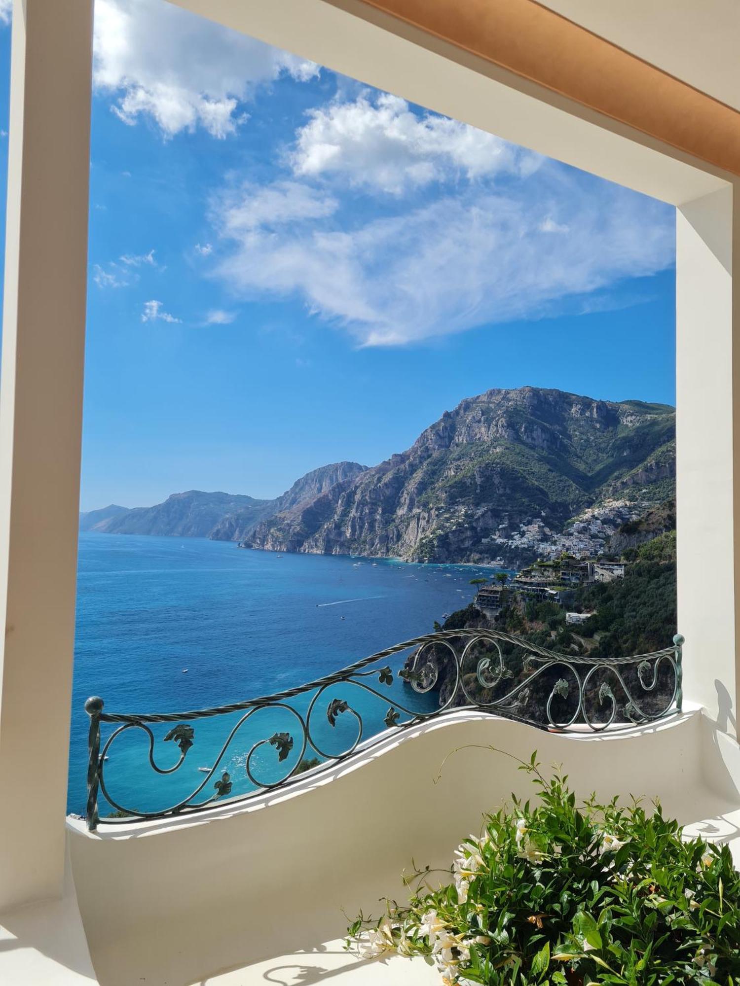 Villa Santa Chiara Positano Suites Exterior photo
