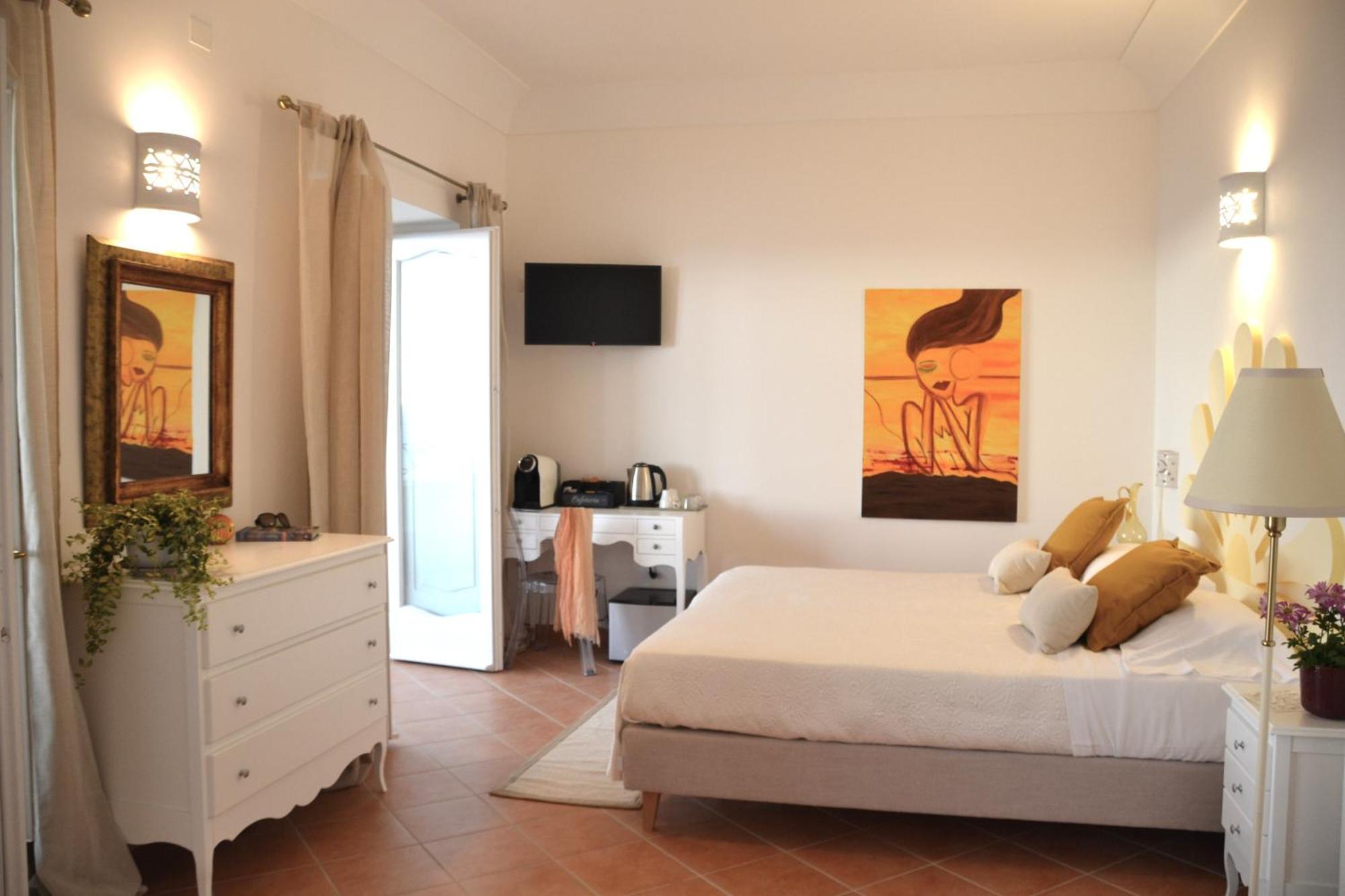 Villa Santa Chiara Positano Suites Exterior photo