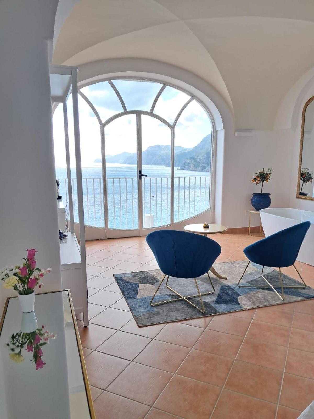 Villa Santa Chiara Positano Suites Exterior photo