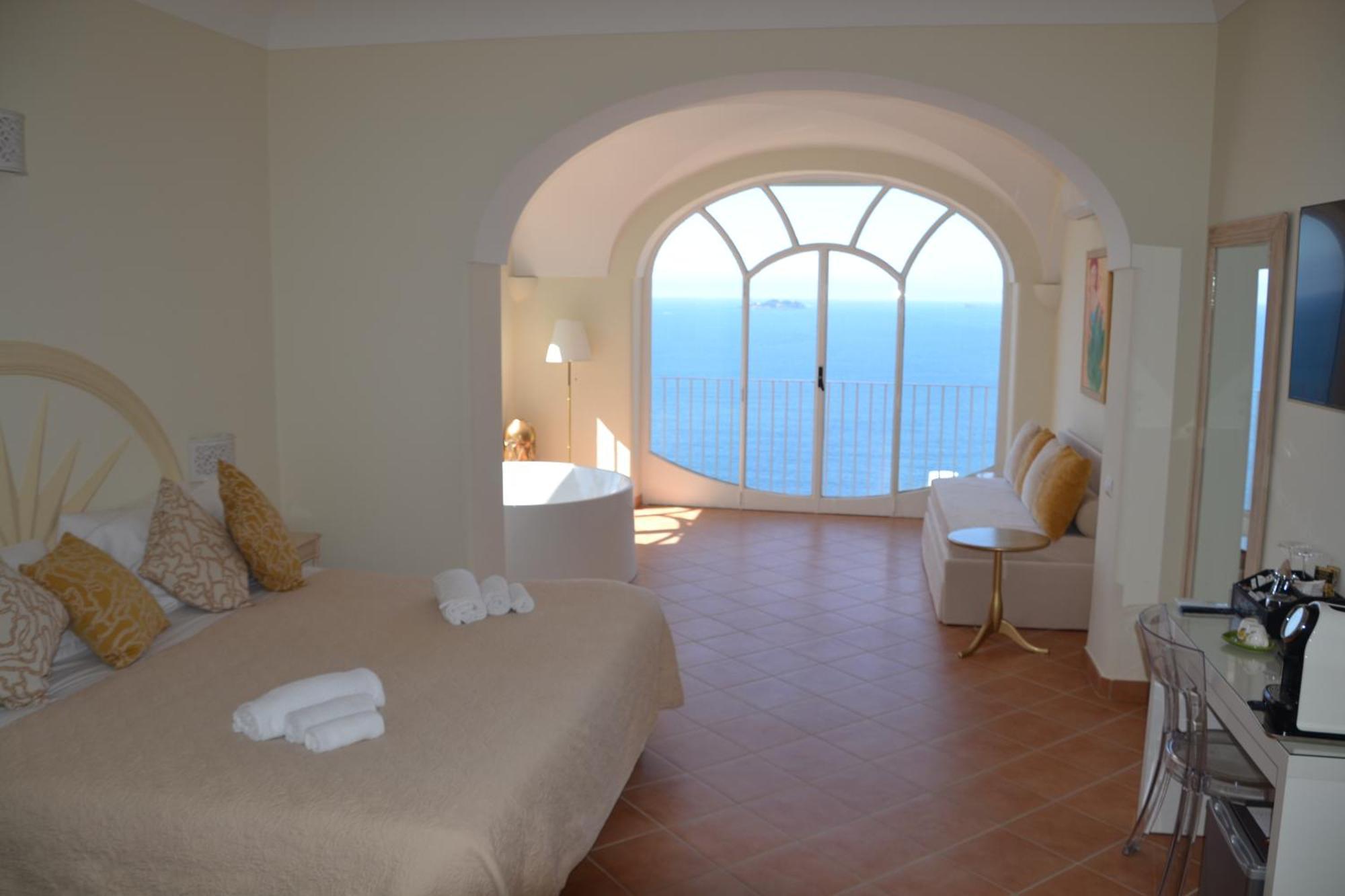 Villa Santa Chiara Positano Suites Exterior photo